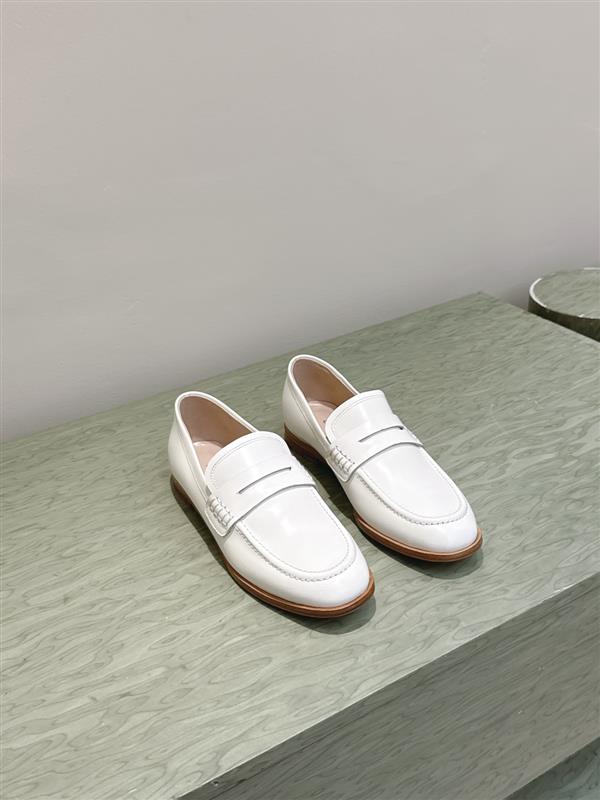 2025112812728821 310